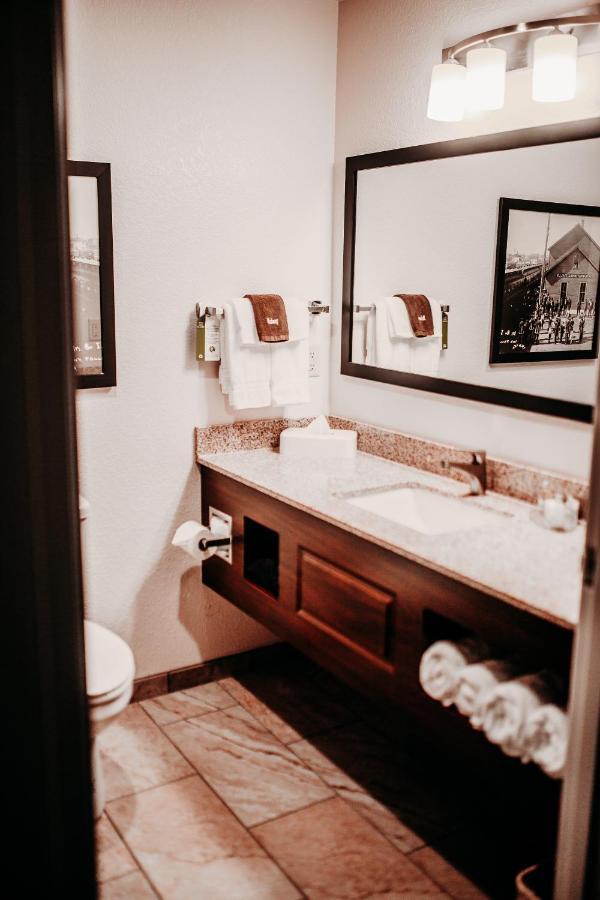 Cobblestone Hotel & Suites International Falls Dış mekan fotoğraf