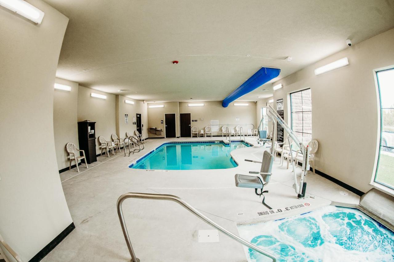 Cobblestone Hotel & Suites International Falls Dış mekan fotoğraf